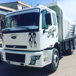 Ветровое стекло на FORD CARGO 2LKW